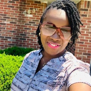 Meet your Posher, Nancy